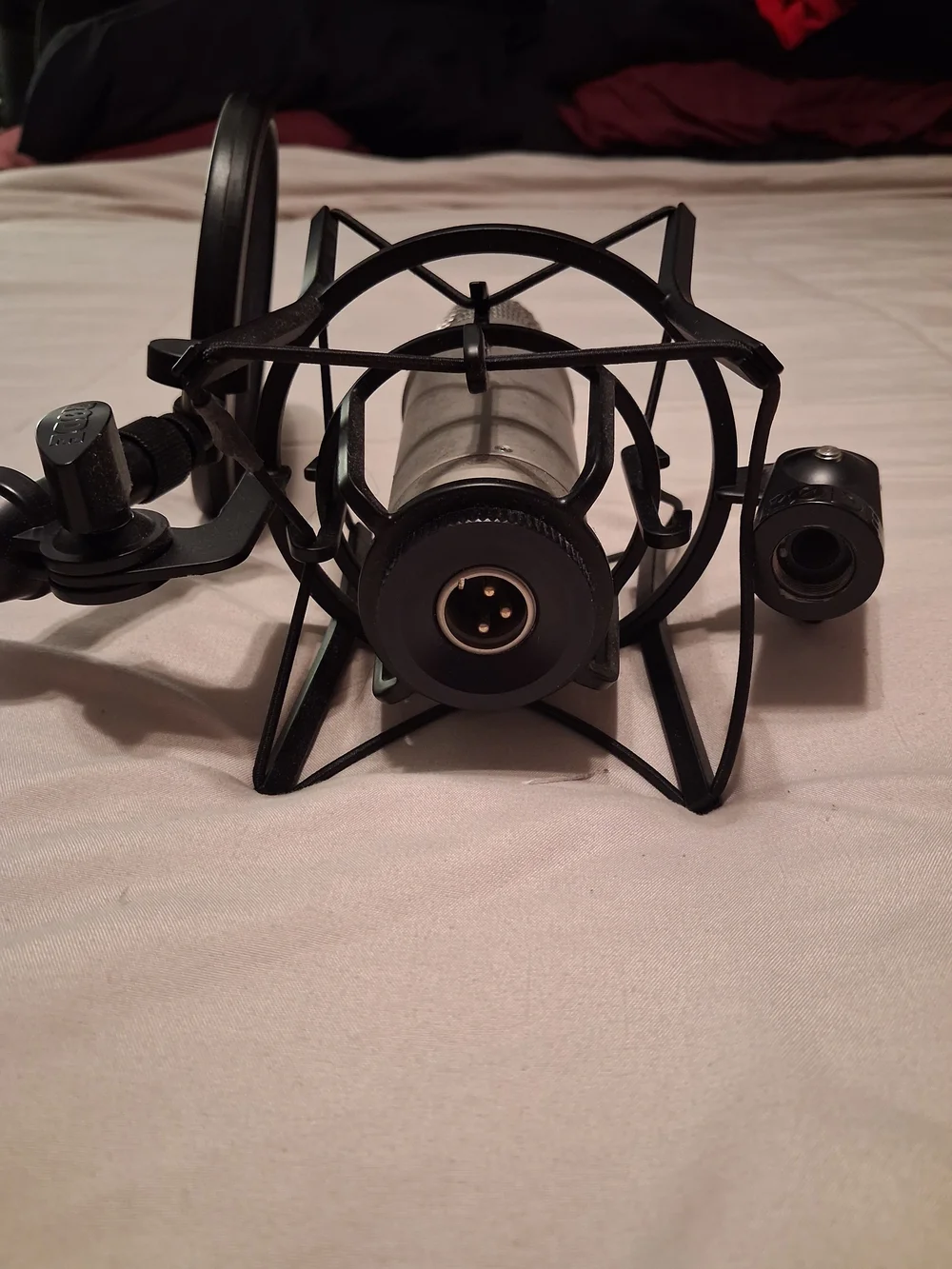 Rode NT1-A Condencer Microphone With Shockmount And Pop Filter